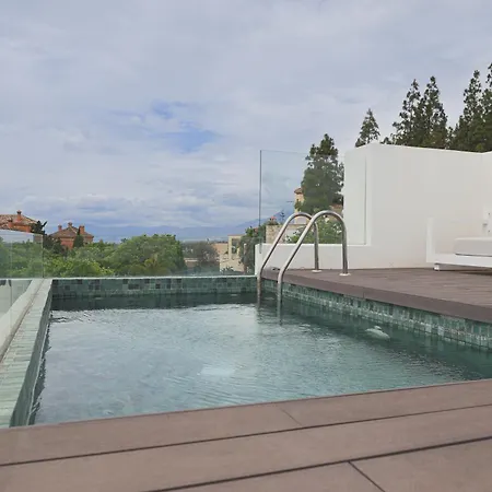 R14 Modern With Fantastic Sea Views Apartment *