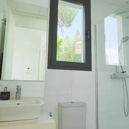 Apartment R14 Modern With Fantastic Sea Views *